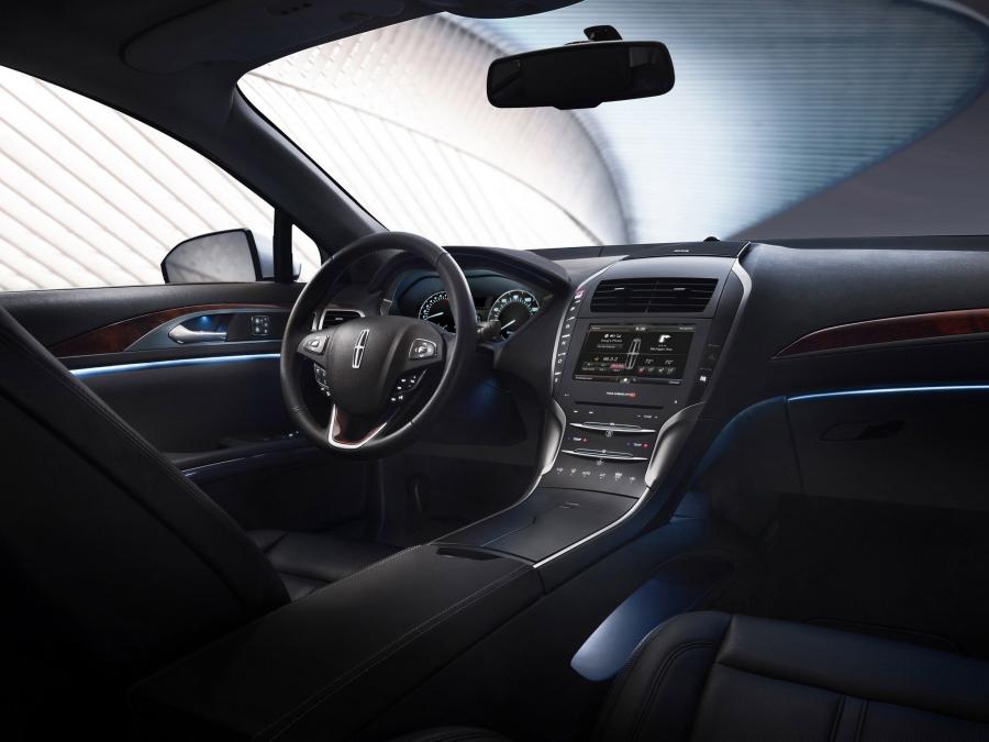  Lincoln MKZ 2012 года  (фото 2 из 12)